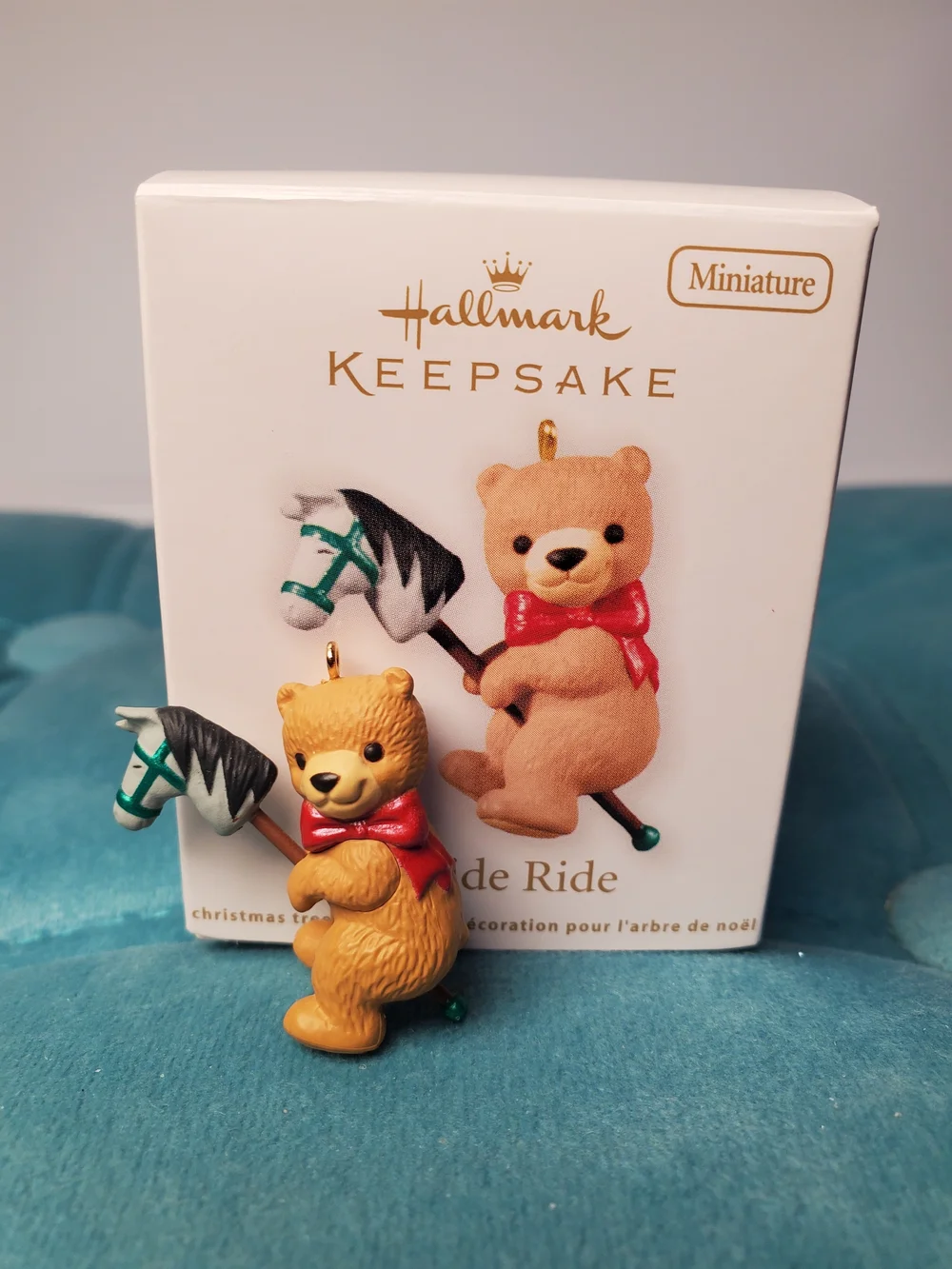 Hallmark Keepsake 2012 Yuletide Ride Miniature Ornament QXM9024
